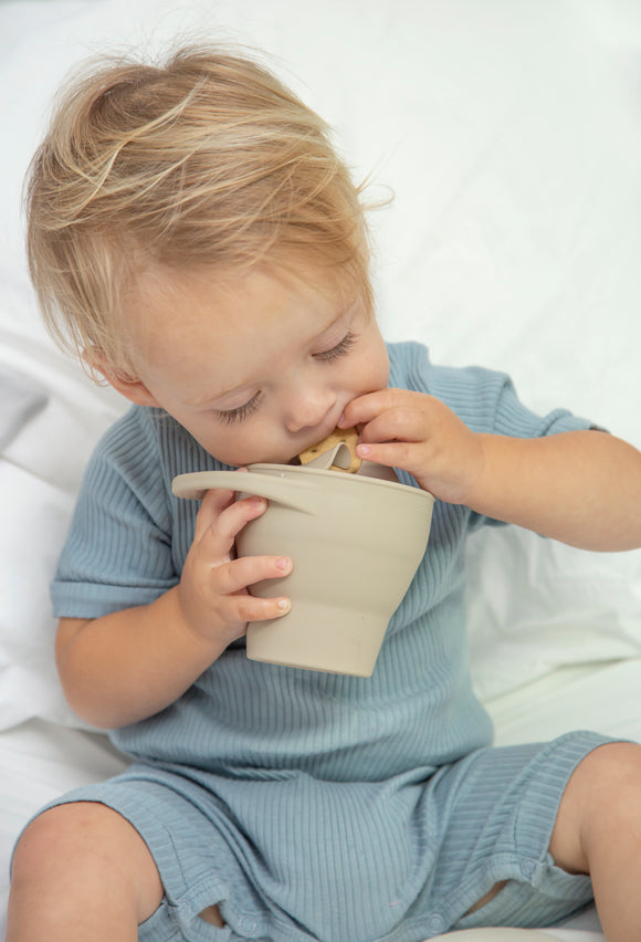 Collapsible Silicone Snack Cup with Lid