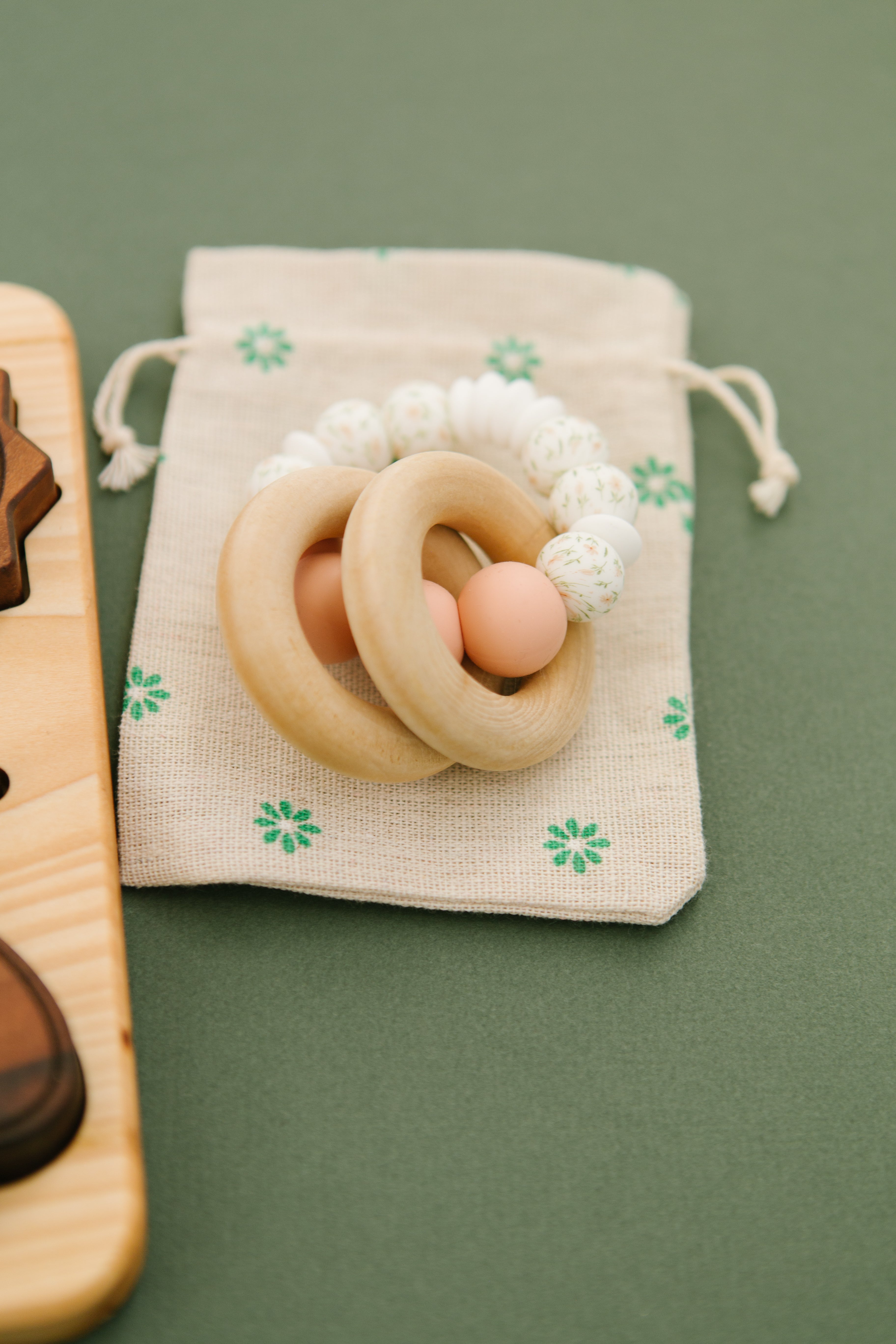 Daisy Floral Sensory Teething Toy, Handmade, Bead Sprout